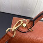 louis-vuitton-twist-one-handle-pm-taurillon-leather-handbags-M57897_PM2_Front-view.png