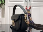 louis-vuitton-swing-h27-handbags-M20393_PM2_Front-view.png