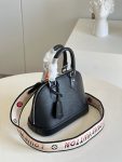 louis-vuitton-alma-bb-epi-leather-handbags-M59217_PM2_Front-view.png