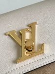 louis-vuitton-lockme-tender-lockme-leather-handbags-M59733_PM2_Front-view.png