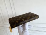 louis-vuitton-zippy-wallet-monogram-canvas-wallets-and-small-leather-goods-M42616_PM2_Front-view-1.webp