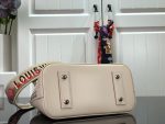 louis-vuitton-alma-bb-epi-leather-handbags-M58706_PM2_Front-view.png