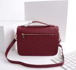 LVBAGS-1-9_7328db29-5d23-4503-82c3-4327fd4d24f5.png