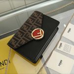 fendi-black-on-chain-8bs006aaiif13vk-wallet-0-0-540-540.jpg