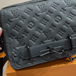 LVBAGS-1-73_295a0dfa-053a-4b82-987e-0ab6bbbefbab.png