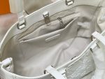 LVBAGS-1-1-11.png