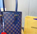 LVBAGS-1-70_6ef17430-3d88-4b17-9f90-79d0d1c95f0d.png