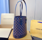 LVBAGS-1-70_6ef17430-3d88-4b17-9f90-79d0d1c95f0d.png