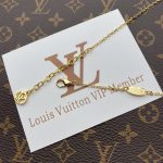 louis-vuitton-fall-in-love-necklace-s00-fashion-jewelry-M00465_PM2_Front-view.webp