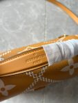 louis-vuitton-pochette-metis-monogram-empreinte-leather-handbags-M46018_PM2_Front-view.png