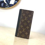 louis-vuitton-brazza-wallet-monogram-macassar-canvas-small-leather-goods-M69410_PM1_Side-view-1.webp