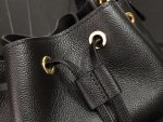 louis-vuitton-lockme-bucket-lockme-leather-handbags-M57687_PM2_Front-view-1.png